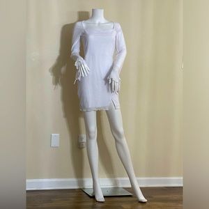 Size Medium White NWOT NO BRAND NAME